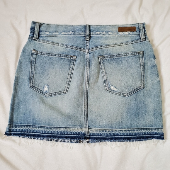 NWOT Sanctuary Distressed Denim Mini Skirt Size 27 - Picture 2 of 11